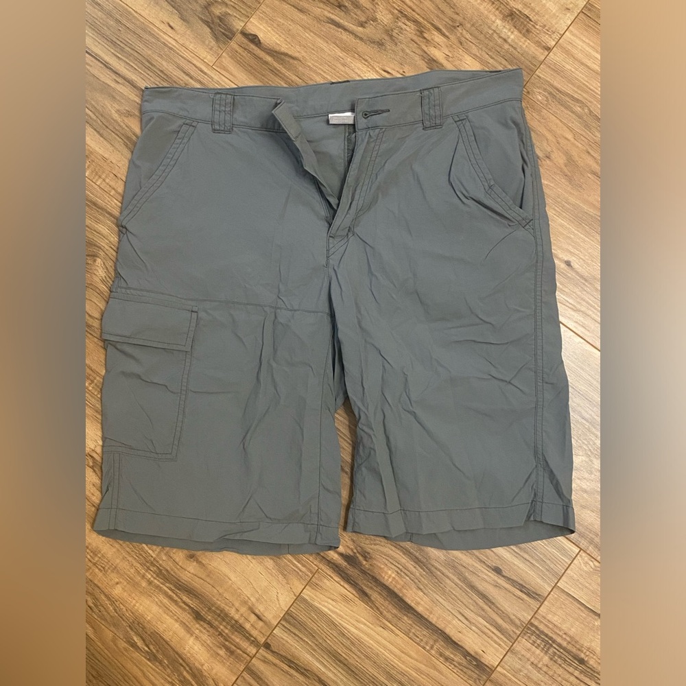 Men’s Columbia Shorts